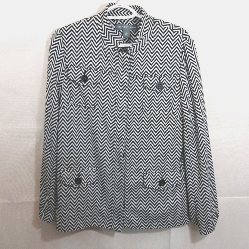 Black and White Chevron Print Jacket NWOT